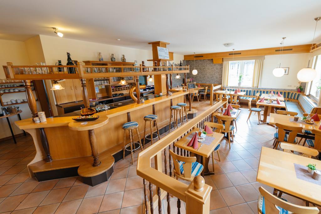 Hotel Rhoenhof Hünfeld Extérieur photo