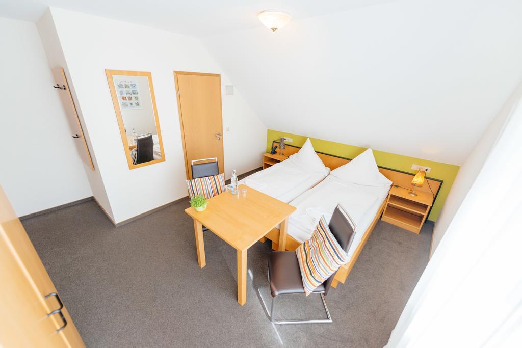 Hotel Rhoenhof Hünfeld Extérieur photo