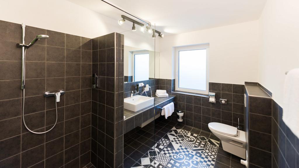 Hotel Rhoenhof Hünfeld Extérieur photo