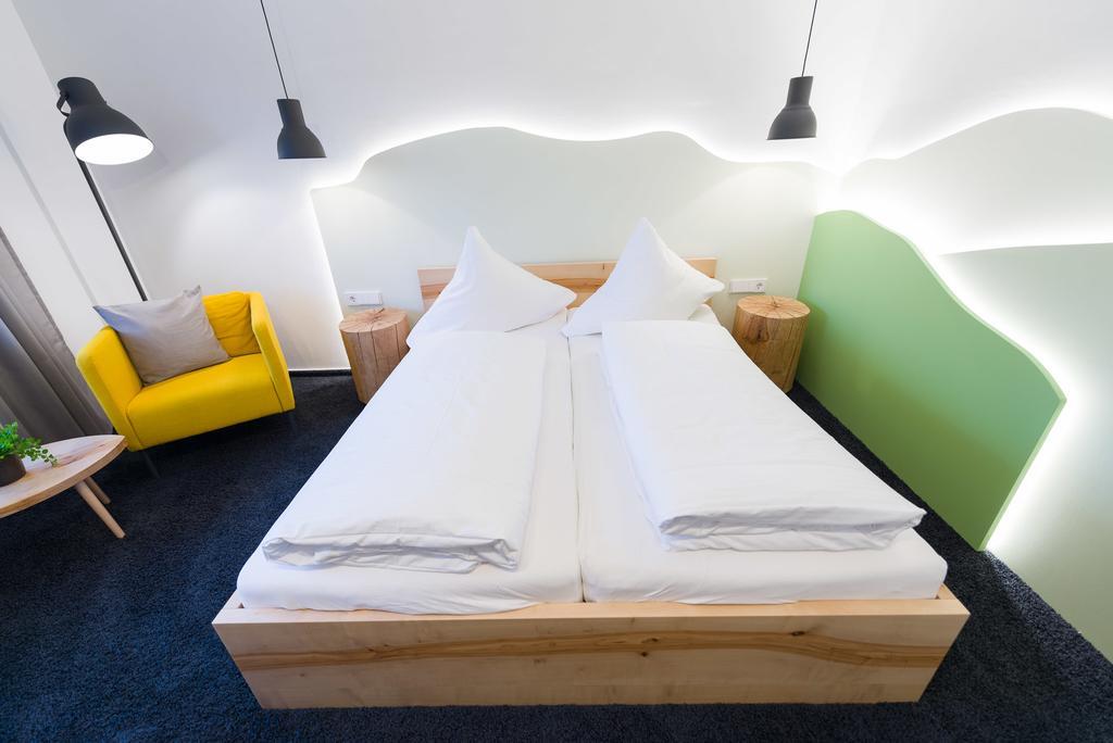 Hotel Rhoenhof Hünfeld Extérieur photo