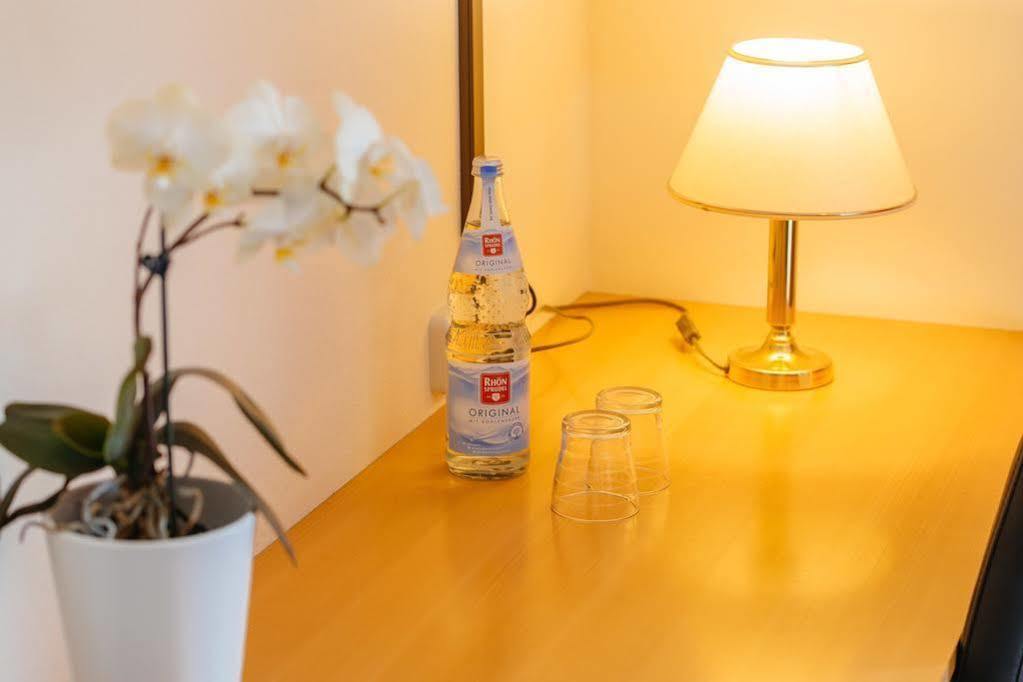 Hotel Rhoenhof Hünfeld Extérieur photo