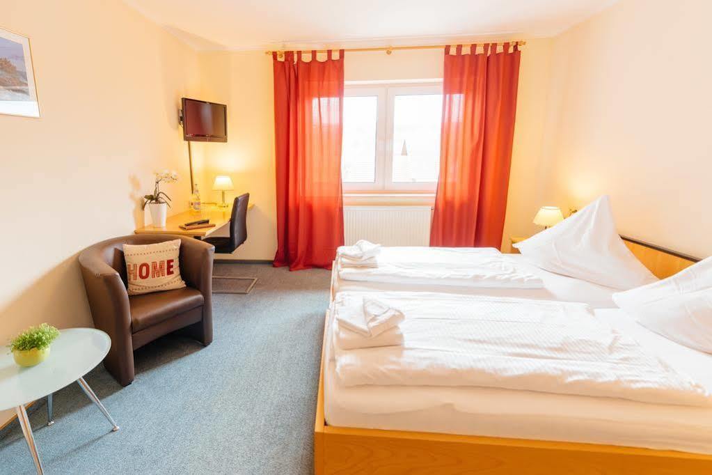 Hotel Rhoenhof Hünfeld Extérieur photo